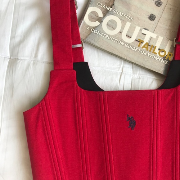 Corset - Picture 8 of 9